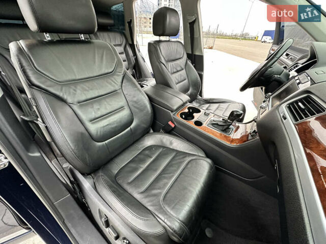 Синій Фольксваген Туарег, об'ємом двигуна 2.97 л та пробігом 352 тис. км за 16700 $, фото 34 на Automoto.ua