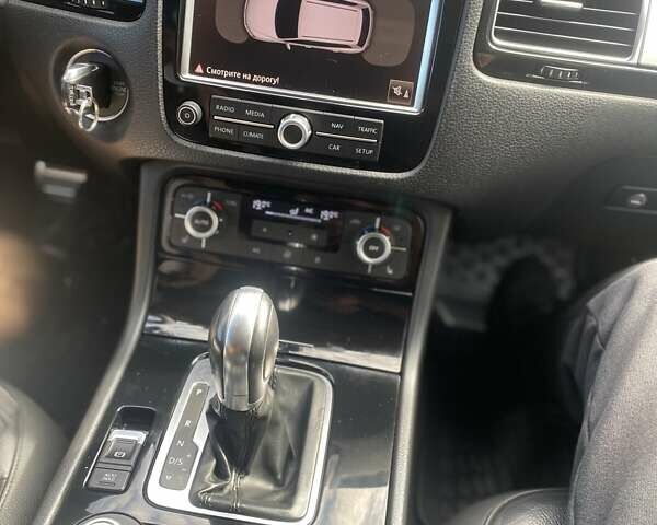Фольксваген Туарег 2013 в Виннице на Automoto.ua Синий Фольксваген Туарег, объемом двигателя 2.97 л и пробегом 279 тыс. км за 18700 $, фото 23 на Automoto.ua
