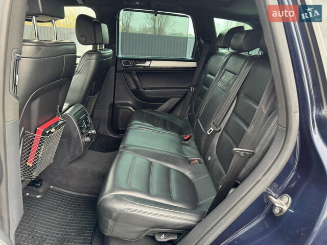 Синий Фольксваген Туарег, объемом двигателя 2.97 л и пробегом 300 тыс. км за 21900 $, фото 22 на Automoto.ua