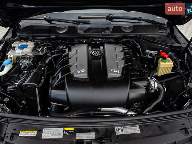 Синий Фольксваген Туарег, объемом двигателя 3 л и пробегом 211 тыс. км за 15700 $, фото 58 на Automoto.ua