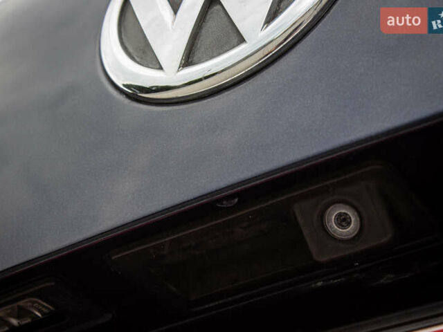 Синий Фольксваген Туарег, объемом двигателя 3 л и пробегом 211 тыс. км за 15700 $, фото 57 на Automoto.ua