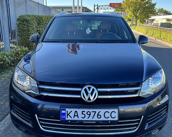 Фольксваген Туарег 2013 в Харькове на Automoto.ua Синий Фольксваген Туарег, объемом двигателя 2.97 л и пробегом 153 тыс. км за 29500 $, фото 2 на Automoto.ua