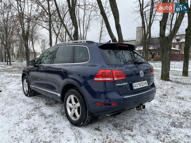 Синий Фольксваген Туарег, объемом двигателя 3.6 л и пробегом 332 тыс. км за 12000 $, фото 4 на Automoto.ua