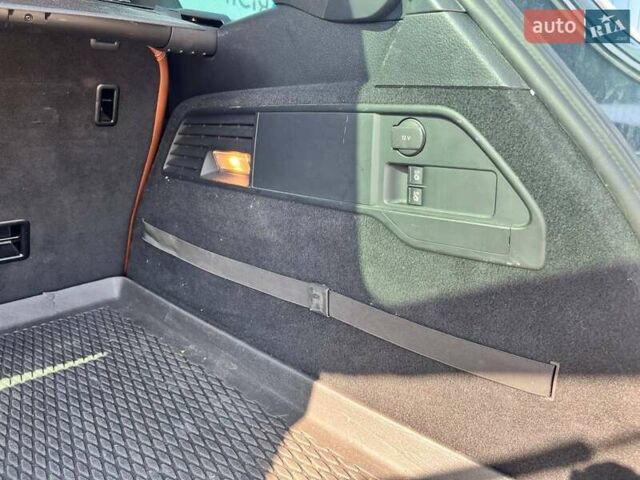 Синій Фольксваген Туарег, об'ємом двигуна 2.97 л та пробігом 304 тис. км за 19900 $, фото 18 на Automoto.ua