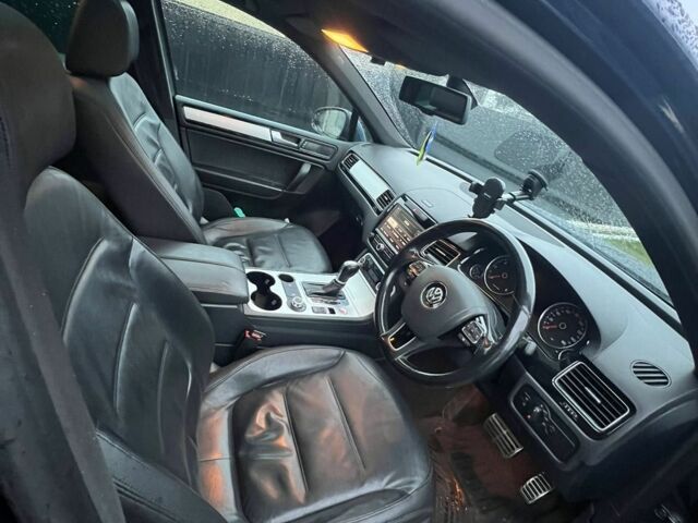 Синий Фольксваген Туарег, объемом двигателя 3 л и пробегом 180 тыс. км за 10781 $, фото 13 на Automoto.ua