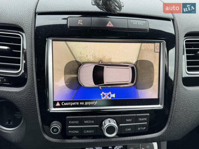 Синий Фольксваген Туарег, объемом двигателя 2.97 л и пробегом 300 тыс. км за 21900 $, фото 50 на Automoto.ua