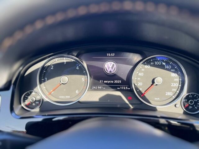 Синий Фольксваген Туарег, объемом двигателя 3 л и пробегом 250 тыс. км за 23500 $, фото 8 на Automoto.ua