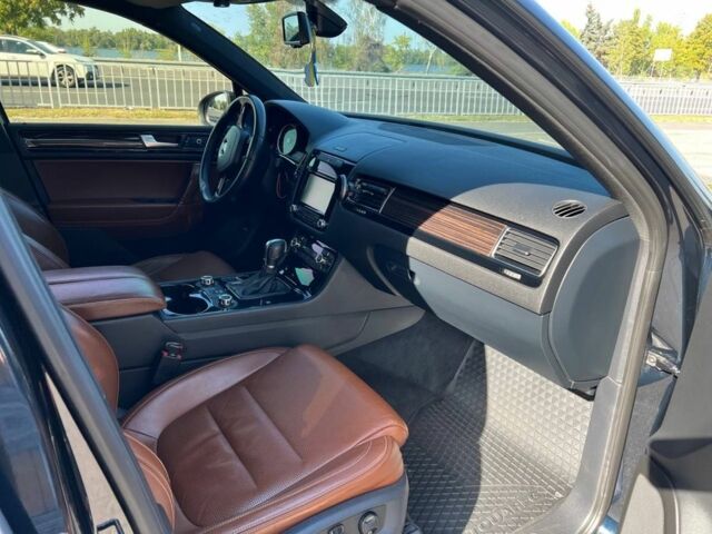 Синий Фольксваген Туарег, объемом двигателя 3 л и пробегом 250 тыс. км за 23500 $, фото 11 на Automoto.ua