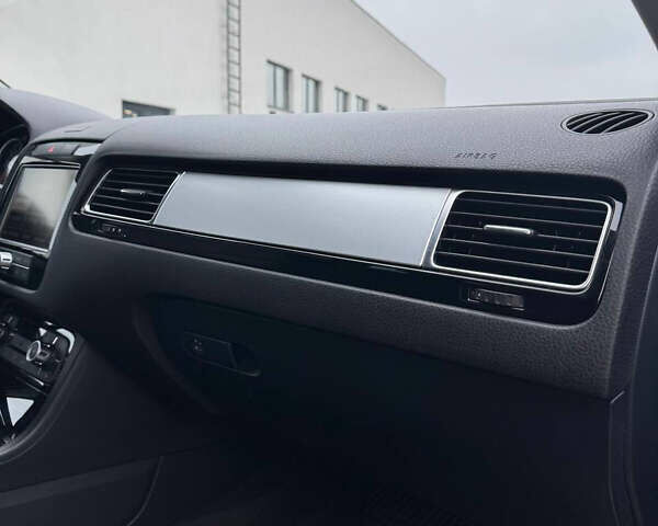 Синій Фольксваген Туарег, об'ємом двигуна 2.97 л та пробігом 237 тис. км за 23000 $, фото 80 на Automoto.ua