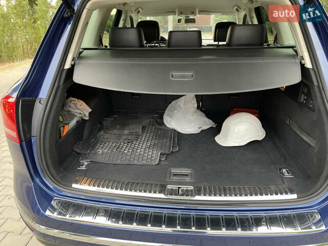 Синій Фольксваген Туарег, об'ємом двигуна 2.97 л та пробігом 288 тис. км за 23145 $, фото 9 на Automoto.ua