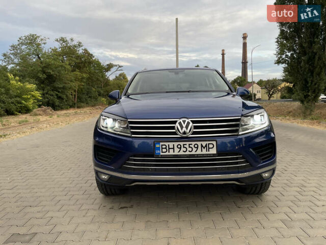 Синій Фольксваген Туарег, об'ємом двигуна 2.97 л та пробігом 288 тис. км за 23145 $, фото 4 на Automoto.ua