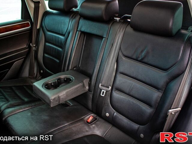 Синий Фольксваген Туарег, объемом двигателя 3 л и пробегом 211 тыс. км за 15700 $, фото 9 на Automoto.ua