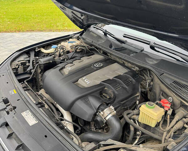 Синій Фольксваген Туарег, об'ємом двигуна 2.97 л та пробігом 237 тис. км за 23000 $, фото 20 на Automoto.ua