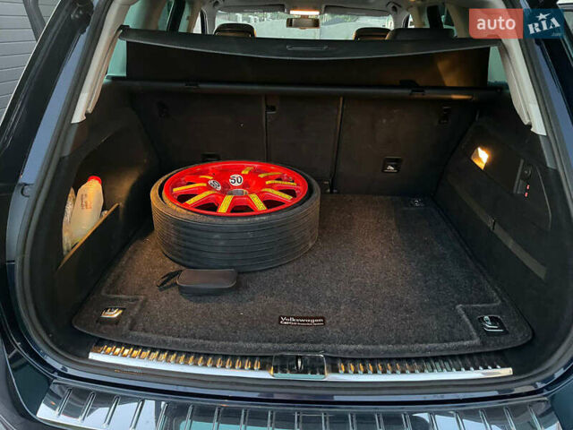 Синій Фольксваген Туарег, об'ємом двигуна 3.6 л та пробігом 170 тис. км за 18000 $, фото 20 на Automoto.ua