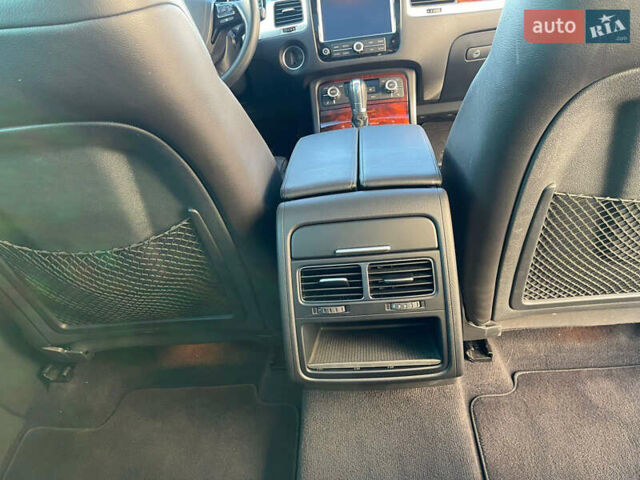 Синій Фольксваген Туарег, об'ємом двигуна 3.6 л та пробігом 170 тис. км за 18000 $, фото 9 на Automoto.ua