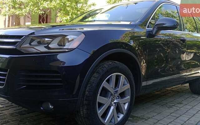 Синий Фольксваген Туарег, объемом двигателя 2.97 л и пробегом 320 тыс. км за 21500 $, фото 2 на Automoto.ua