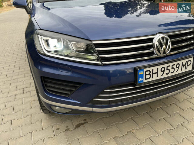 Синій Фольксваген Туарег, об'ємом двигуна 2.97 л та пробігом 288 тис. км за 23145 $, фото 3 на Automoto.ua