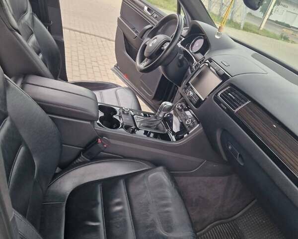 Синий Фольксваген Туарег, объемом двигателя 2.97 л и пробегом 310 тыс. км за 17400 $, фото 18 на Automoto.ua