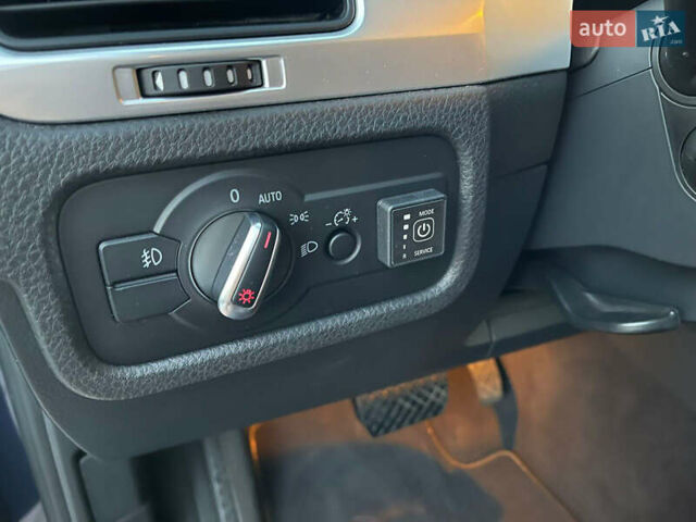 Синій Фольксваген Туарег, об'ємом двигуна 3.6 л та пробігом 170 тис. км за 18000 $, фото 13 на Automoto.ua