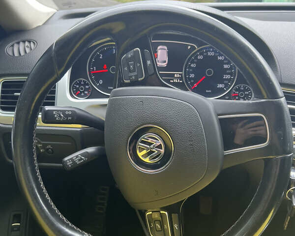 Синий Фольксваген Туарег, объемом двигателя 2.97 л и пробегом 190 тыс. км за 24800 $, фото 27 на Automoto.ua