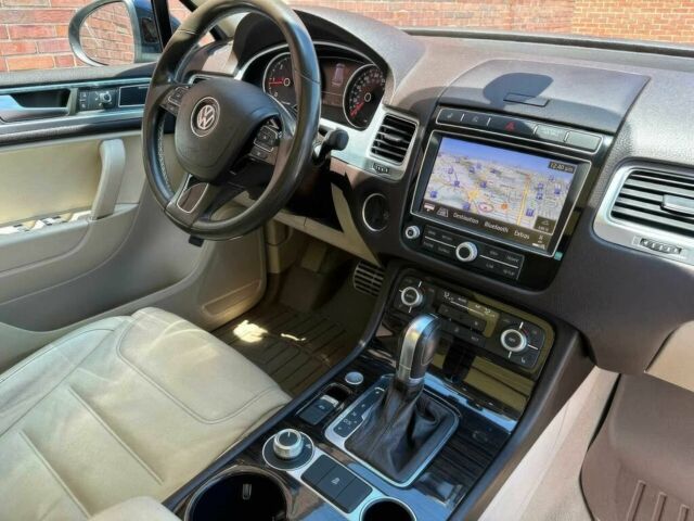 Синій Фольксваген Туарег, об'ємом двигуна 3 л та пробігом 78 тис. км за 9200 $, фото 6 на Automoto.ua