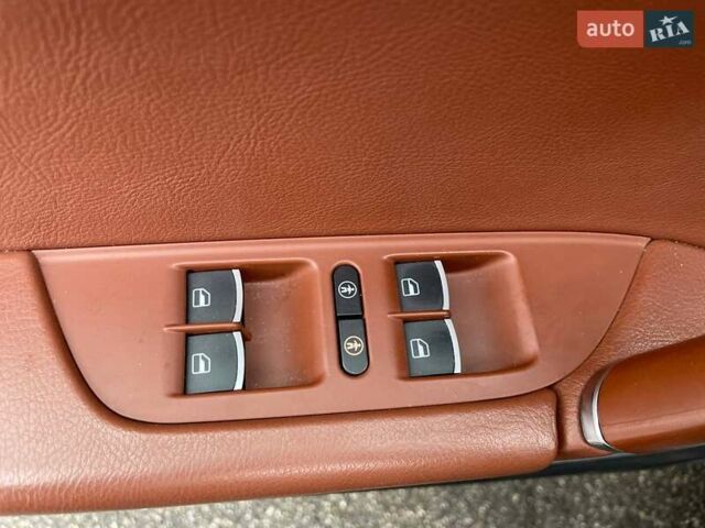 Синий Фольксваген Туарег, объемом двигателя 2.97 л и пробегом 294 тыс. км за 24990 $, фото 17 на Automoto.ua