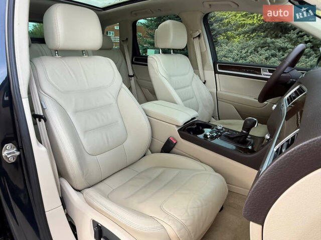 Синий Фольксваген Туарег, объемом двигателя 2.97 л и пробегом 210 тыс. км за 22200 $, фото 5 на Automoto.ua