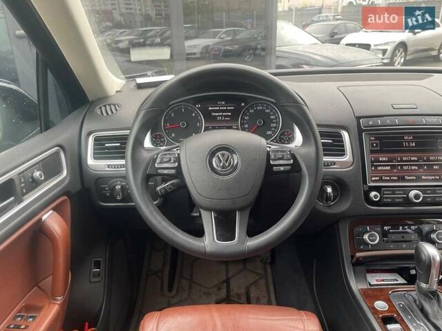 Синий Фольксваген Туарег, объемом двигателя 2.97 л и пробегом 294 тыс. км за 24990 $, фото 12 на Automoto.ua