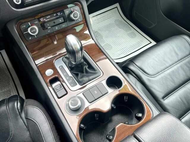 Синий Фольксваген Туарег, объемом двигателя 3 л и пробегом 79 тыс. км за 6500 $, фото 8 на Automoto.ua