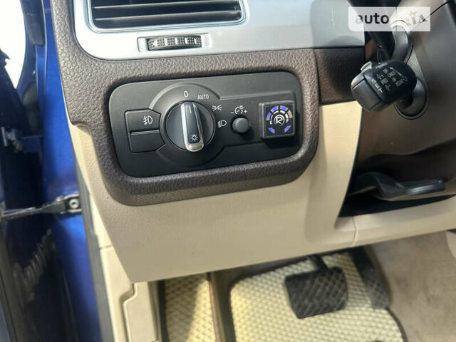 Синий Фольксваген Туарег, объемом двигателя 3.6 л и пробегом 117 тыс. км за 25700 $, фото 14 на Automoto.ua