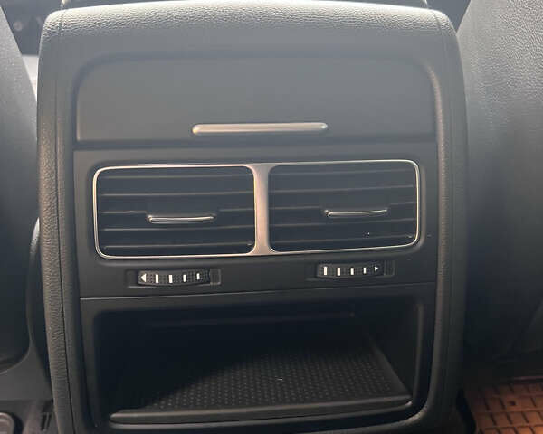 Синий Фольксваген Туарег, объемом двигателя 2.97 л и пробегом 190 тыс. км за 24800 $, фото 49 на Automoto.ua