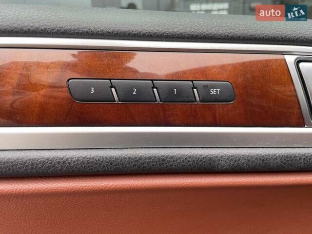 Синий Фольксваген Туарег, объемом двигателя 2.97 л и пробегом 294 тыс. км за 24990 $, фото 15 на Automoto.ua