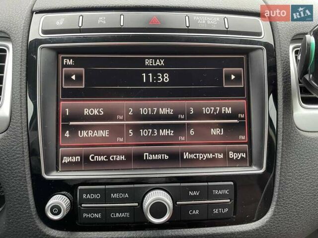 Синий Фольксваген Туарег, объемом двигателя 2.97 л и пробегом 294 тыс. км за 24990 $, фото 23 на Automoto.ua