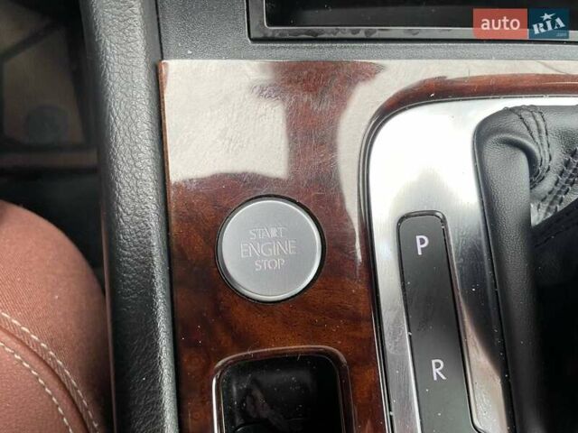 Синий Фольксваген Туарег, объемом двигателя 2.97 л и пробегом 294 тыс. км за 24990 $, фото 26 на Automoto.ua