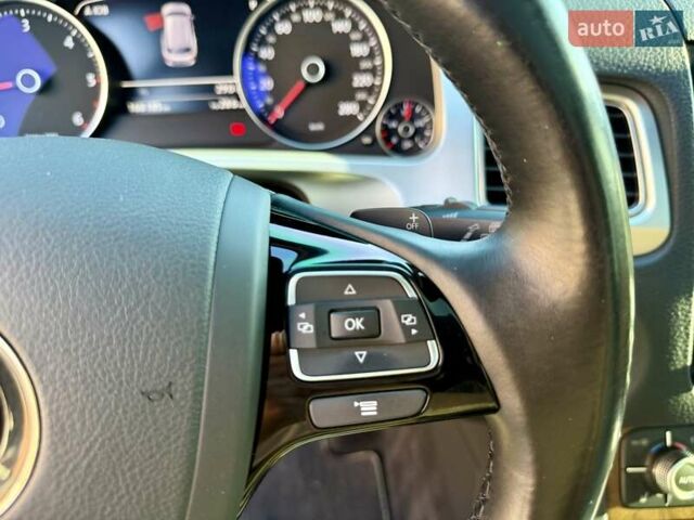 Синій Фольксваген Туарег, об'ємом двигуна 3 л та пробігом 160 тис. км за 31000 $, фото 41 на Automoto.ua