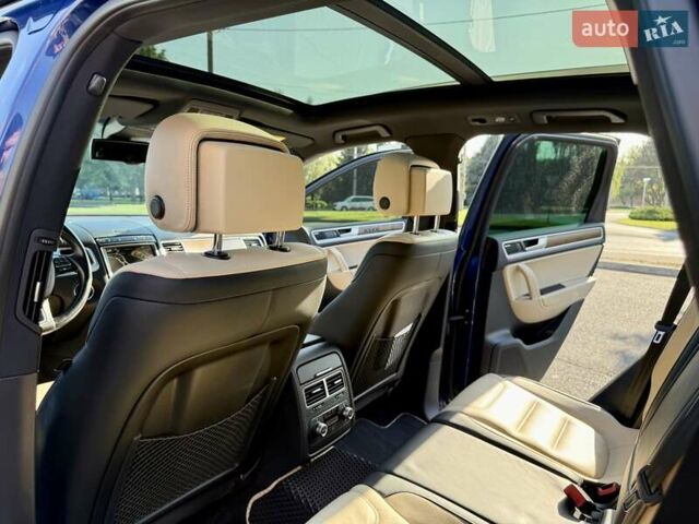 Синій Фольксваген Туарег, об'ємом двигуна 3 л та пробігом 160 тис. км за 29999 $, фото 25 на Automoto.ua