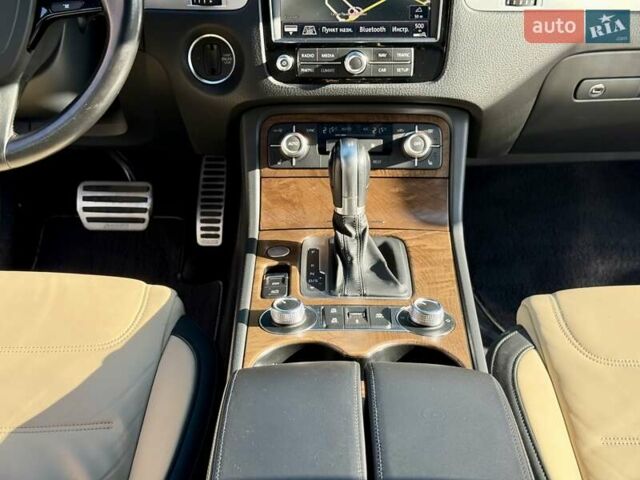 Синій Фольксваген Туарег, об'ємом двигуна 3 л та пробігом 160 тис. км за 29999 $, фото 30 на Automoto.ua