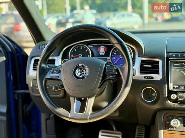 Синій Фольксваген Туарег, об'ємом двигуна 3 л та пробігом 160 тис. км за 29999 $, фото 32 на Automoto.ua