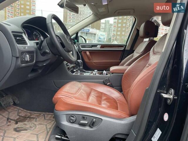 Синий Фольксваген Туарег, объемом двигателя 2.97 л и пробегом 294 тыс. км за 24990 $, фото 7 на Automoto.ua