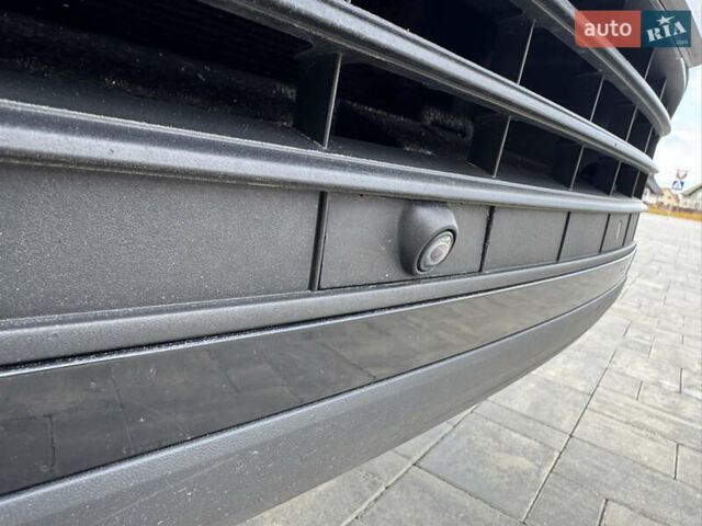 Синий Фольксваген Туарег, объемом двигателя 3 л и пробегом 182 тыс. км за 24900 $, фото 18 на Automoto.ua