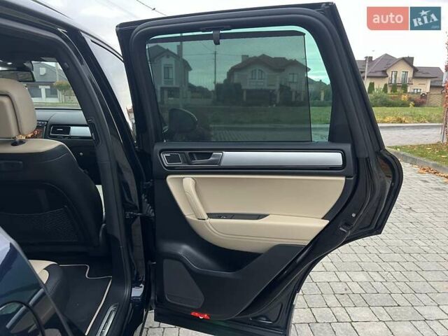 Фольксваген Туарег 2016 в Ровно на Automoto.ua Синий Фольксваген Туарег, объемом двигателя 3 л и пробегом 274 тыс. км за 25900 $, фото 68 на Automoto.ua