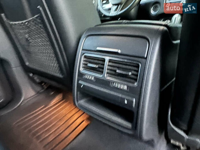 Синий Фольксваген Туарег, объемом двигателя 3 л и пробегом 102 тыс. км за 35900 $, фото 56 на Automoto.ua