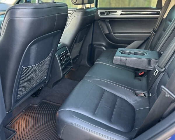 Синій Фольксваген Туарег, об'ємом двигуна 3 л та пробігом 151 тис. км за 24900 $, фото 10 на Automoto.ua