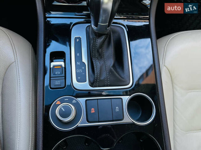 Синий Фольксваген Туарег, объемом двигателя 3 л и пробегом 182 тыс. км за 24900 $, фото 29 на Automoto.ua