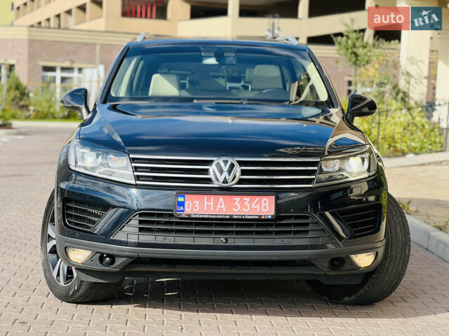 Синий Фольксваген Туарег, объемом двигателя 3 л и пробегом 182 тыс. км за 24900 $, фото 2 на Automoto.ua