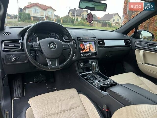 Фольксваген Туарег 2016 в Ровно на Automoto.ua Синий Фольксваген Туарег, объемом двигателя 3 л и пробегом 274 тыс. км за 25900 $, фото 35 на Automoto.ua