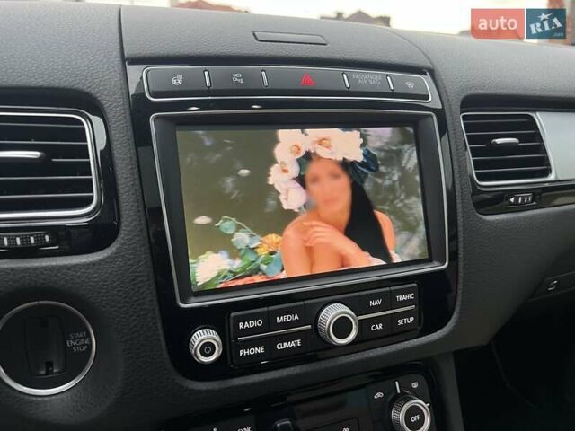 Фольксваген Туарег 2016 в Ровно на Automoto.ua Синий Фольксваген Туарег, объемом двигателя 3 л и пробегом 274 тыс. км за 25900 $, фото 30 на Automoto.ua