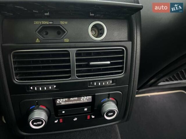 Фольксваген Туарег 2016 в Ровно на Automoto.ua Синий Фольксваген Туарег, объемом двигателя 3 л и пробегом 274 тыс. км за 25900 $, фото 45 на Automoto.ua