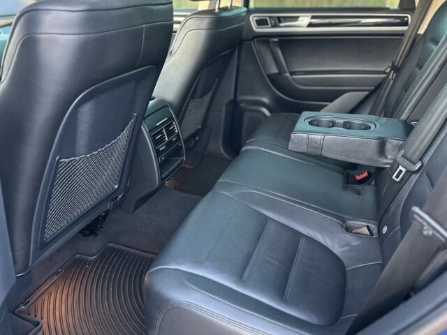 Синий Фольксваген Туарег, объемом двигателя 3 л и пробегом 151 тыс. км за 24999 $, фото 5 на Automoto.ua