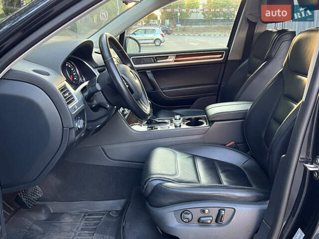 Синий Фольксваген Туарег, объемом двигателя 3 л и пробегом 102 тыс. км за 35900 $, фото 25 на Automoto.ua